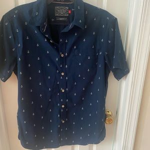 Men’s L Navy Short Sleeve Shirt